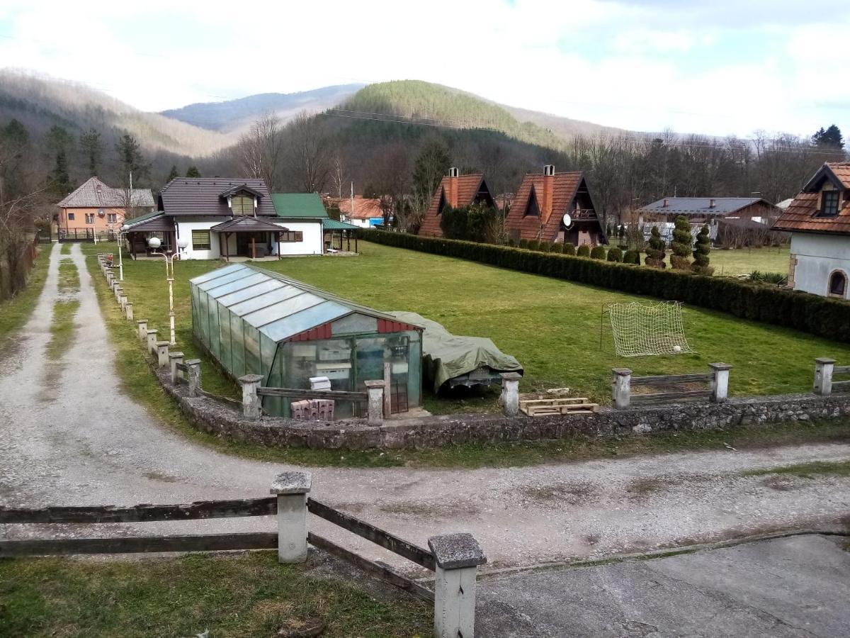 Apartmani Jovanovic เปรูชาซ ภายนอก รูปภาพ