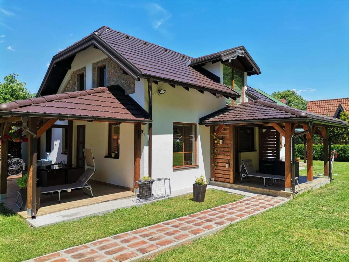 Apartmani Jovanovic เปรูชาซ ภายนอก รูปภาพ