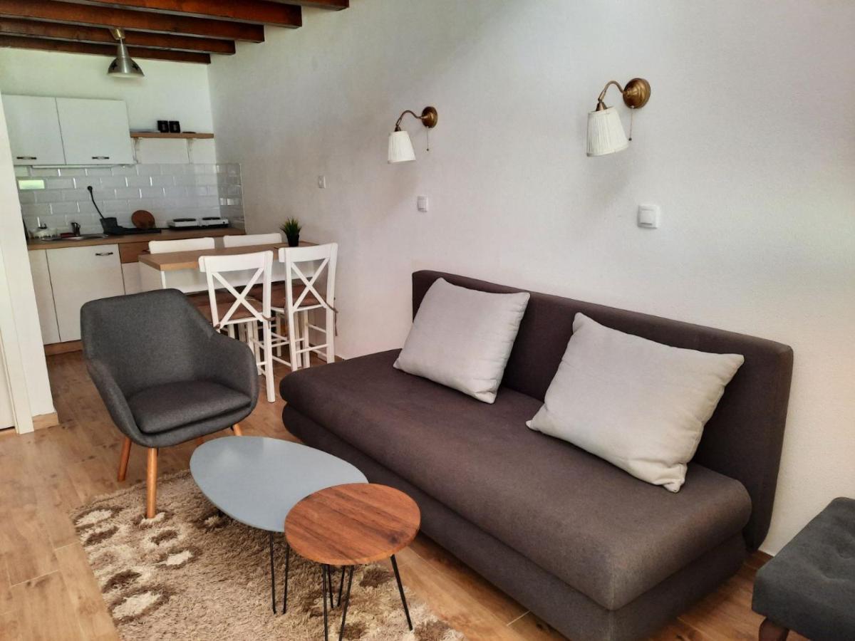 Apartmani Jovanovic เปรูชาซ ภายนอก รูปภาพ