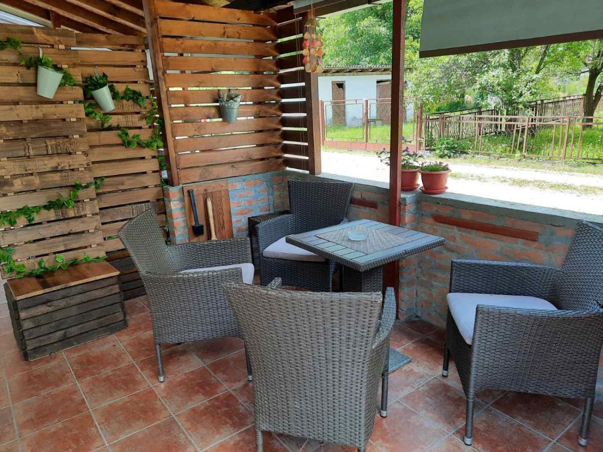 Apartmani Jovanovic เปรูชาซ ภายนอก รูปภาพ
