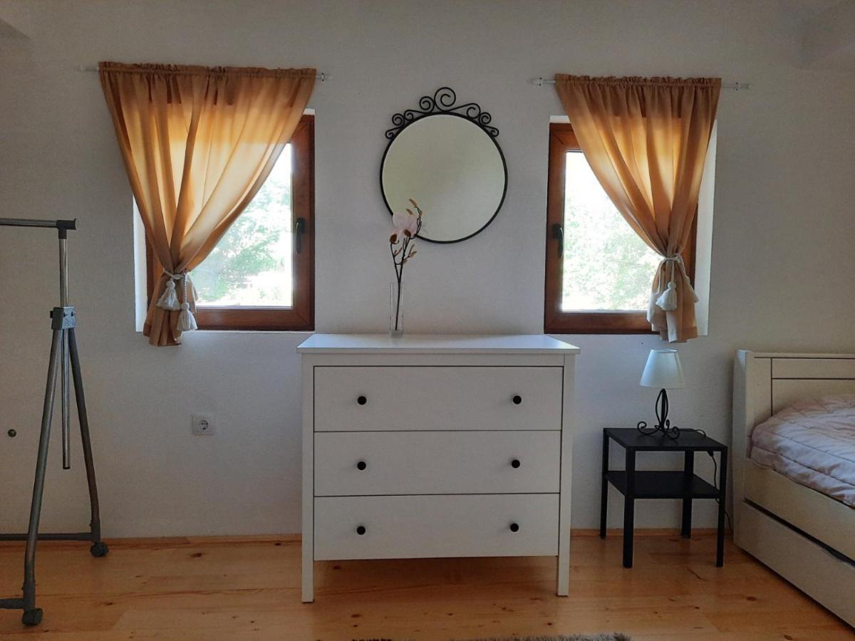 Apartmani Jovanovic เปรูชาซ ภายนอก รูปภาพ