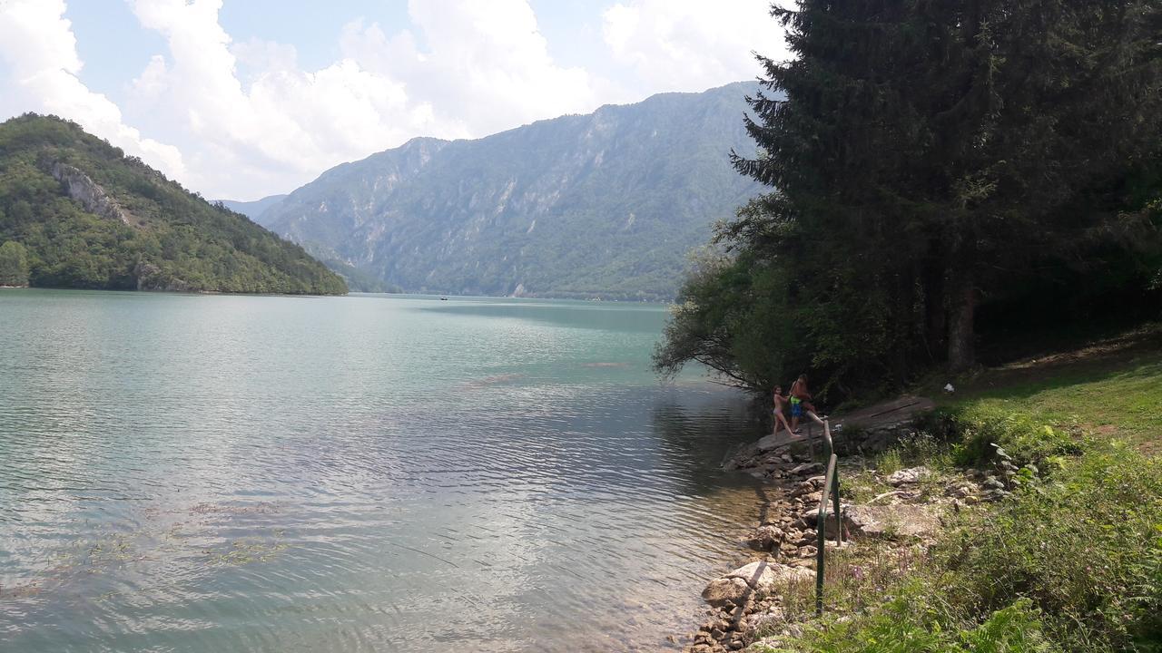 Apartmani Jovanovic เปรูชาซ ภายนอก รูปภาพ