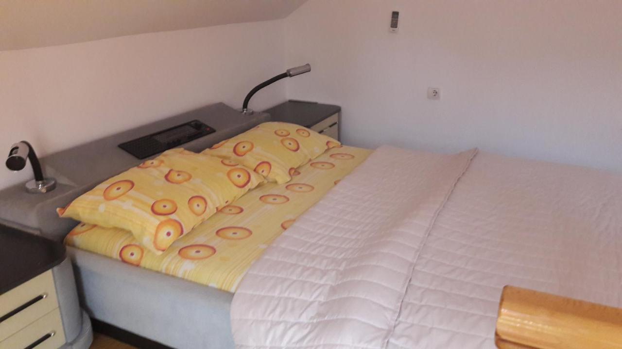 Apartmani Jovanovic เปรูชาซ ภายนอก รูปภาพ